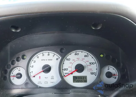 2002 Ford Escape Xlt z USA, uszkodzony, nr VIN 1FMYU03122KD11637